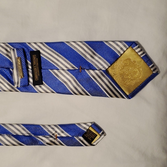 Men's Blue, Silver and Grey Donald Trump Silk Tie - Picture 3 of 6